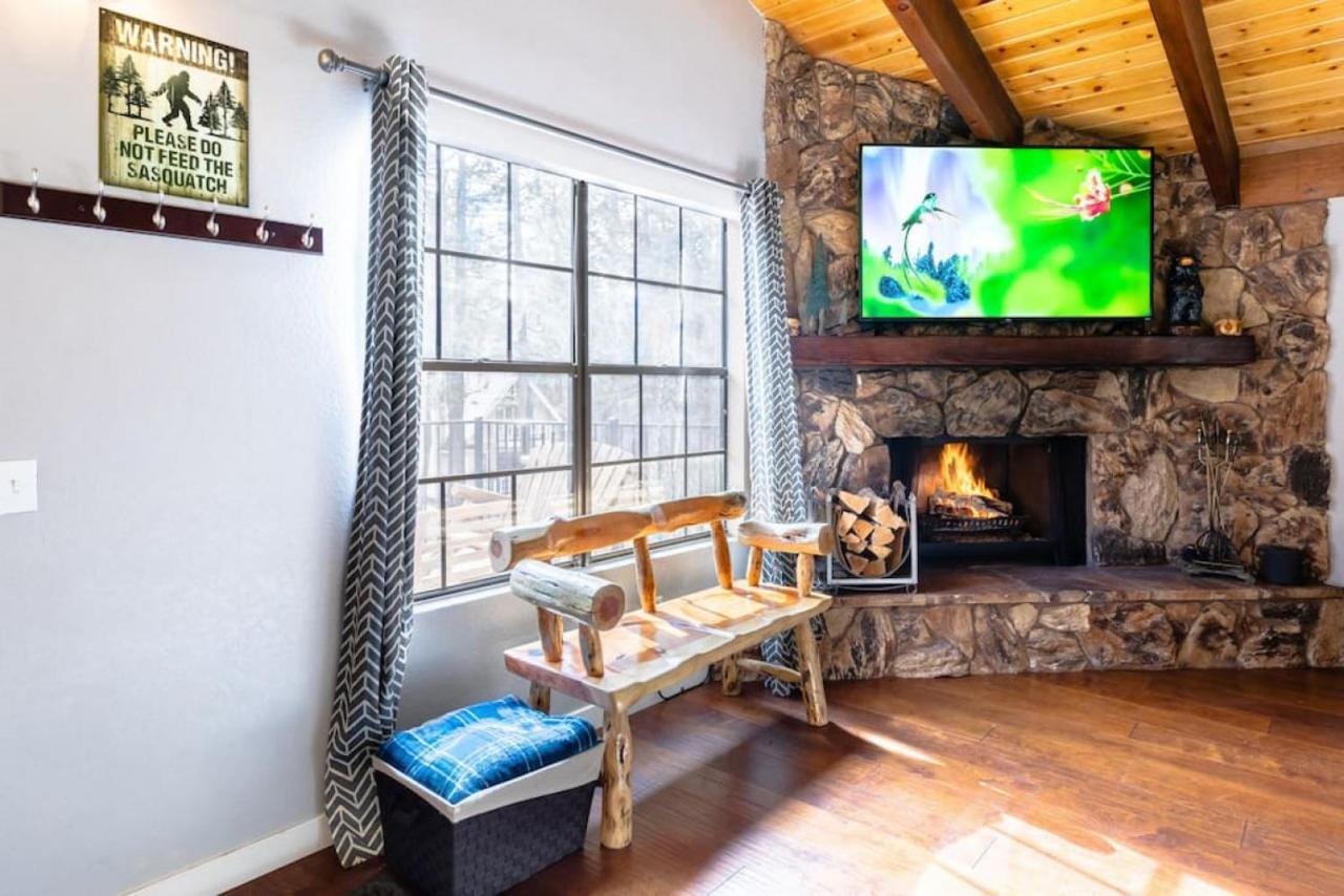 Winter Getaway Fire-table Close To Slopes *
